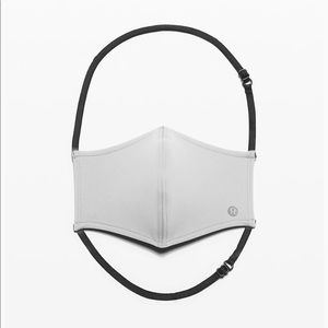 Lululemon Double Strap Mask NEW IN BOX